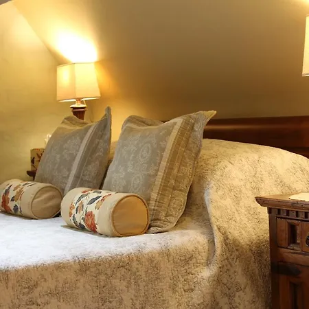 La Metairie Des Songes Гурдон-ан-Керси