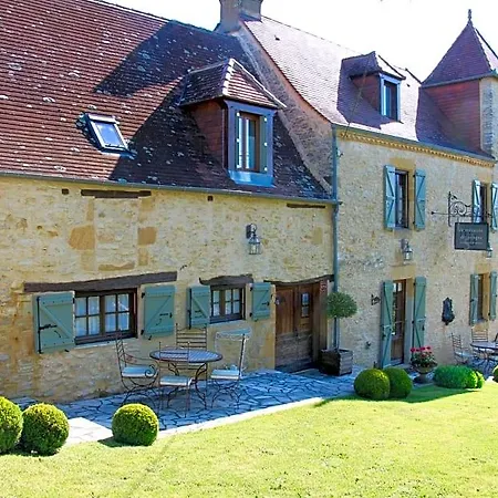 Nocleg ze śniadaniem La Metairie Des Songes 4*